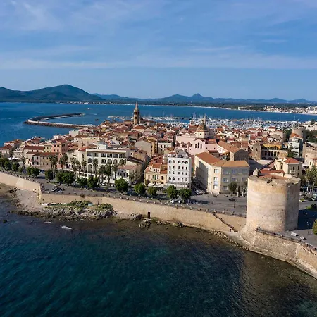 Bed & Breakfast Lamarina 3*