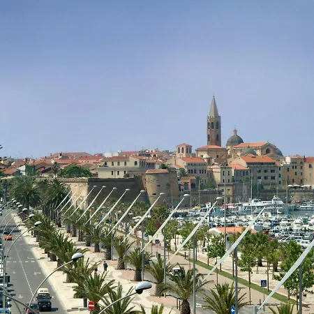 Lamarina Bed & Breakfast 3*