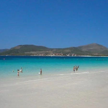 Lamarina Bed & Breakfast 3*